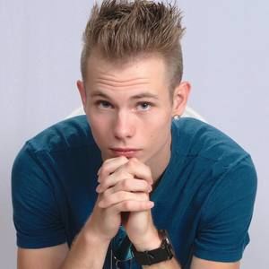 Meet your Posher, Blake